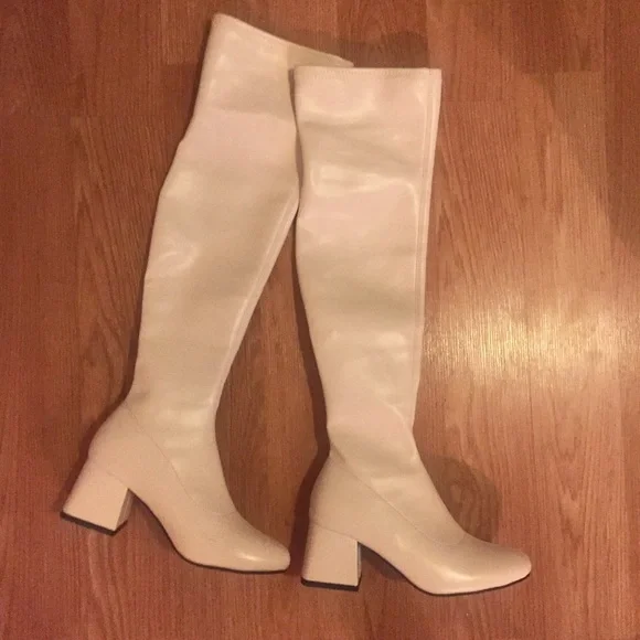 Over the knee high white faux leather gogo boots 6 - Picture 5 of 7